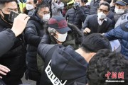事业顺景多次未经允许外出，“素媛案”凶手赵斗淳再次被拘留