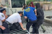 事业顺景洛杉矶之后，纽约也乱了，超20人被捕